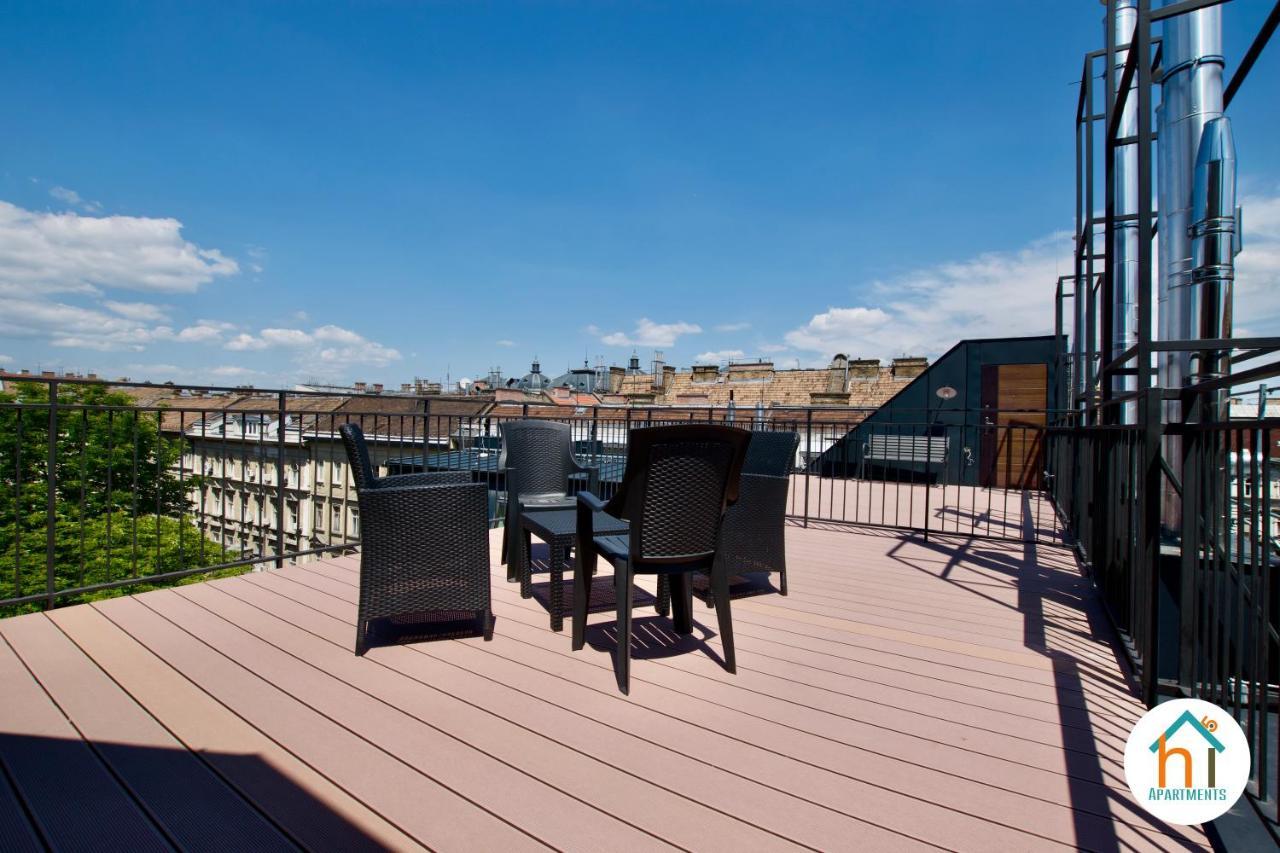 Premium By Hi5 - Penthouse + Rooftop Apartmán *